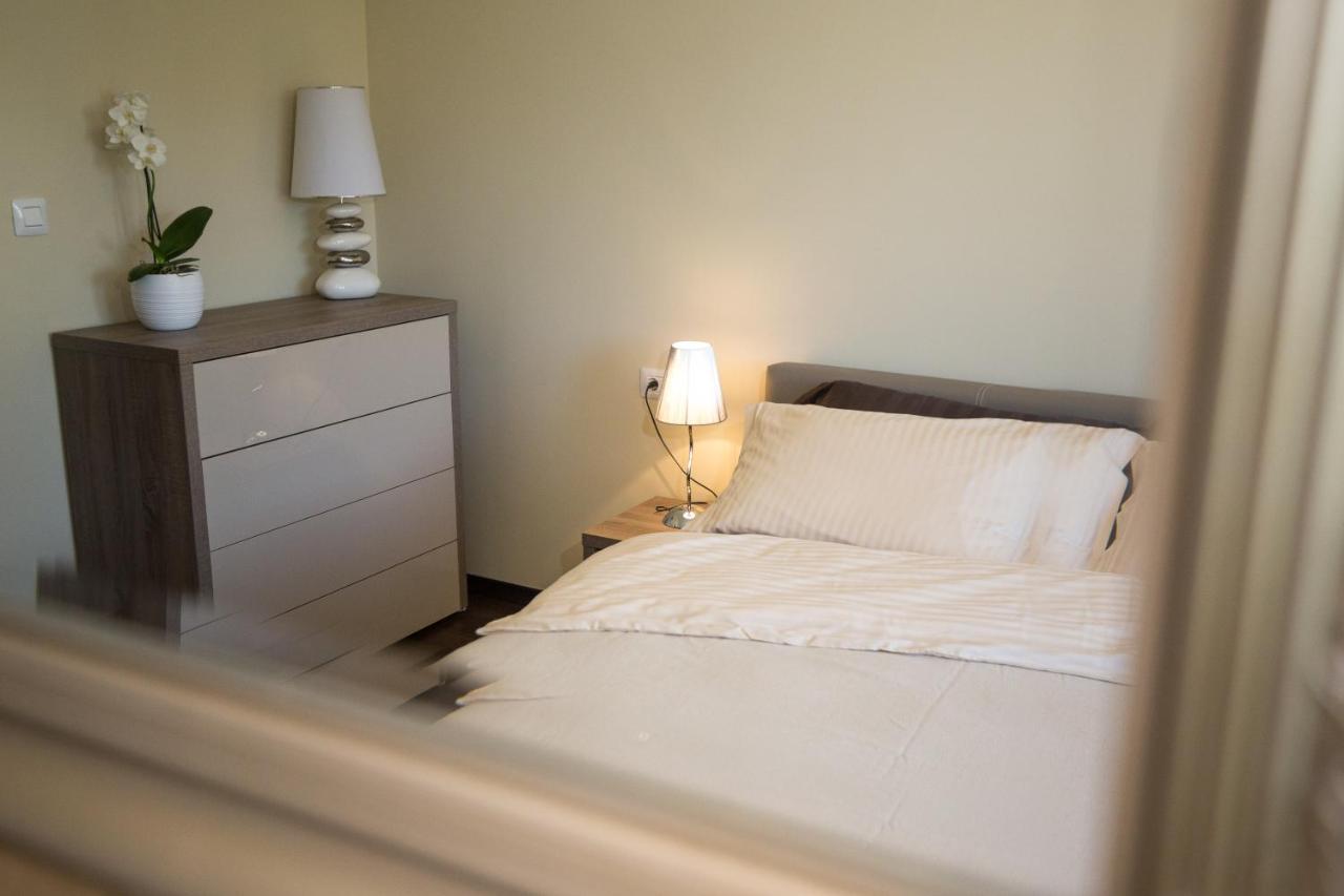 Apartment Deluxe Sea View Mate Balote